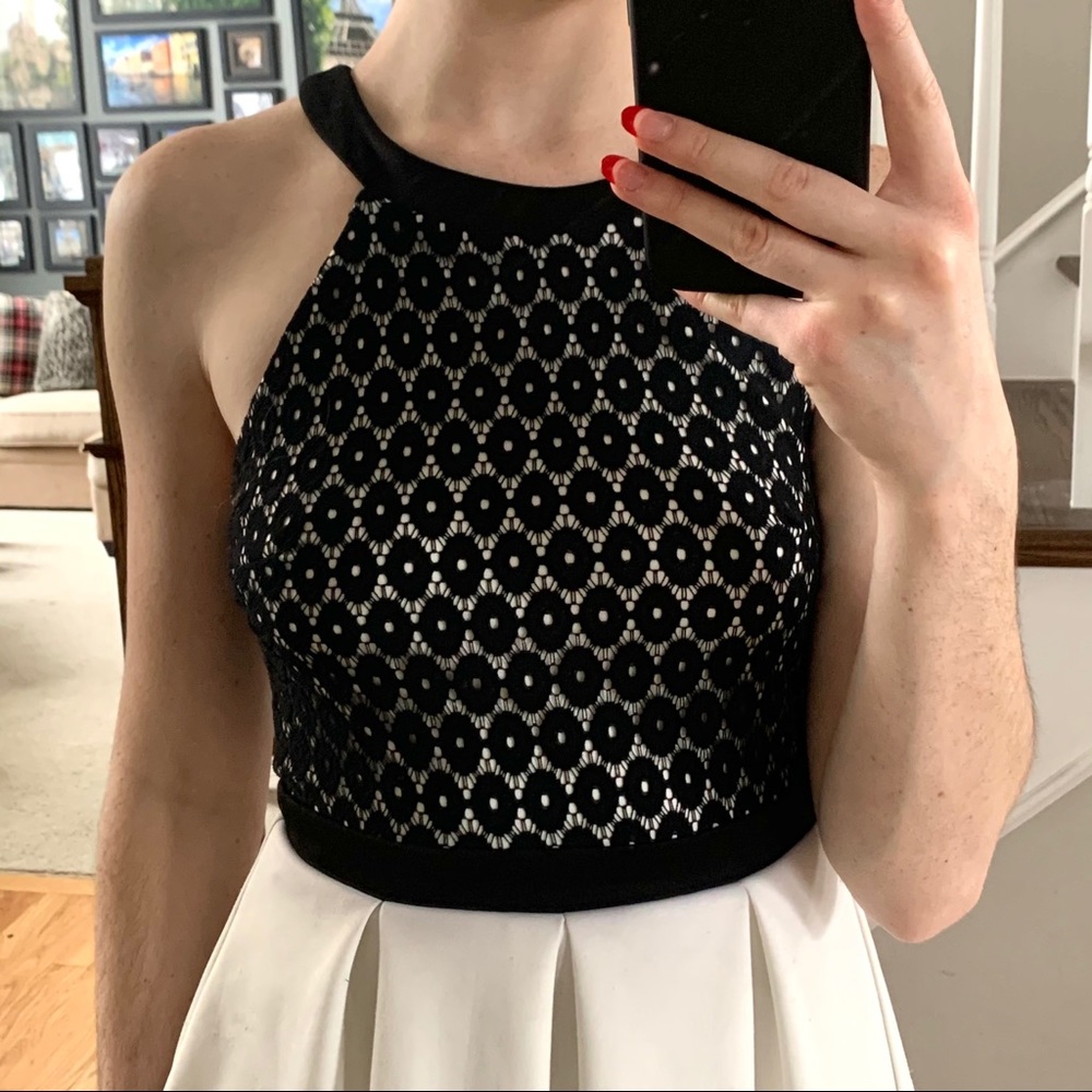 B. Darling black and white skater mini dress - Picture 3 of 3